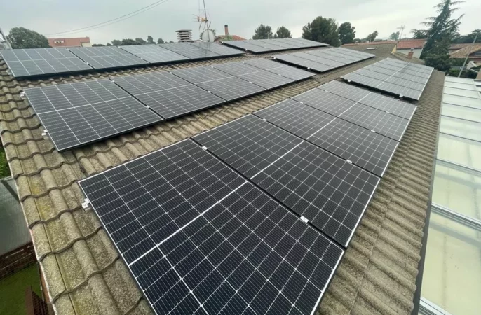Instalación fotovoltaica de autoconsumo residencial en Terrassa (Barcelona)